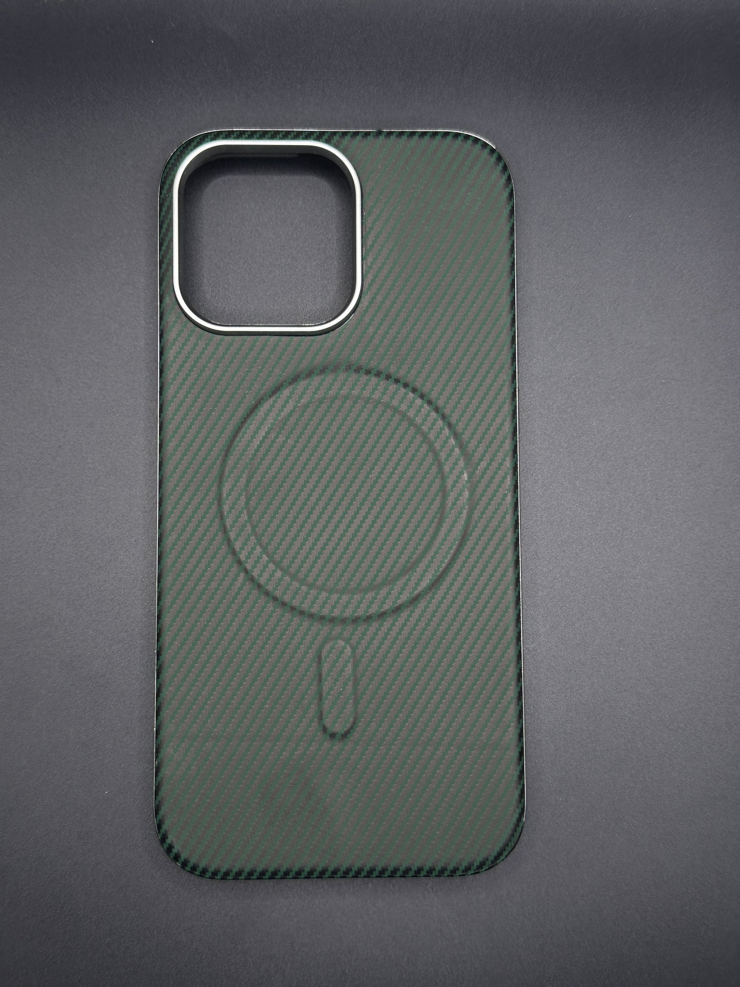 Coque Design Original iPhone 16 Pro Max détail design - MOUL POCHETAT