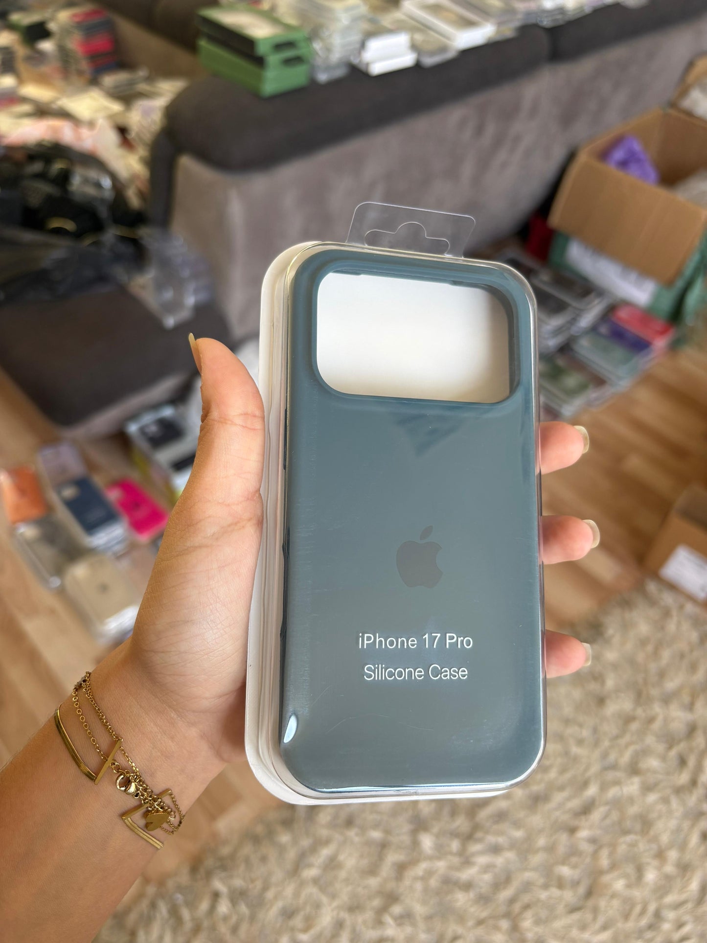 Silicone Case IPHONE 17 PRO
