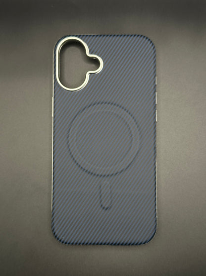 Coque Design Original iPhone 16 détail design - MOUL POCHETAT