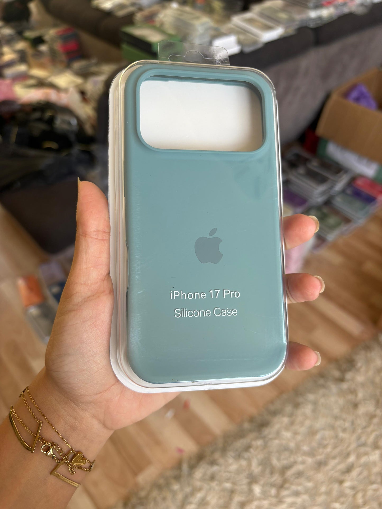 Silicone Case IPHONE 17 PRO