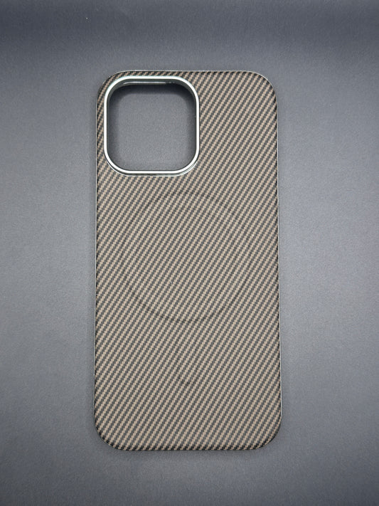 Coque Design Original iPhone 16 Pro Max vue côté - MOUL POCHETAT