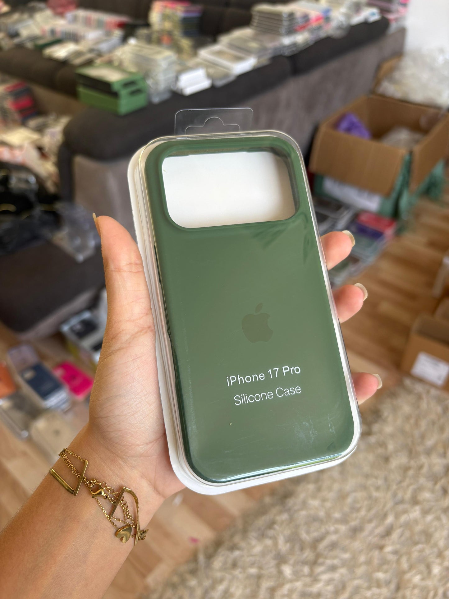 Silicone Case IPHONE 17 PRO