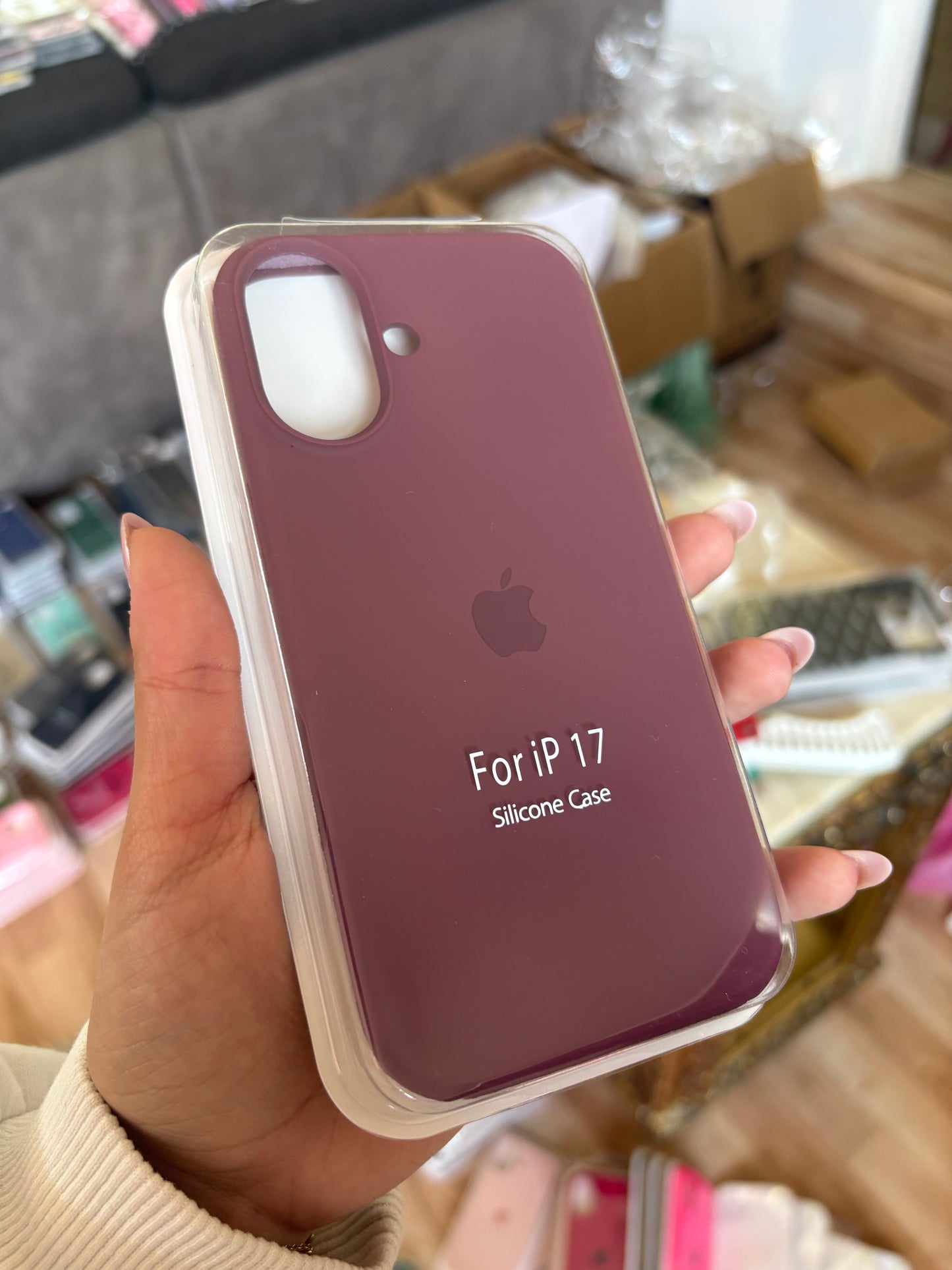 Silicone Case IPHONE 17