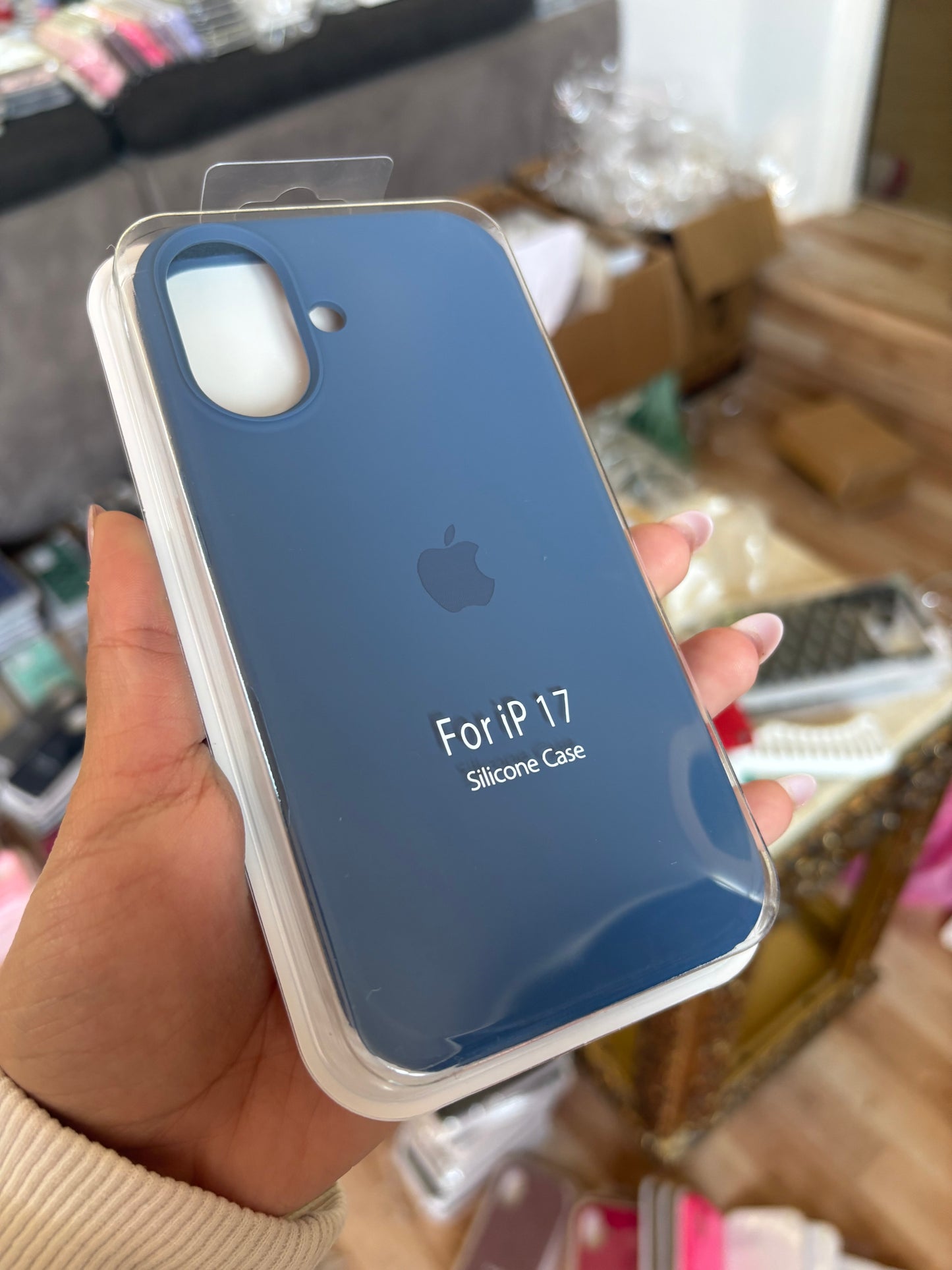 Silicone Case IPHONE 17
