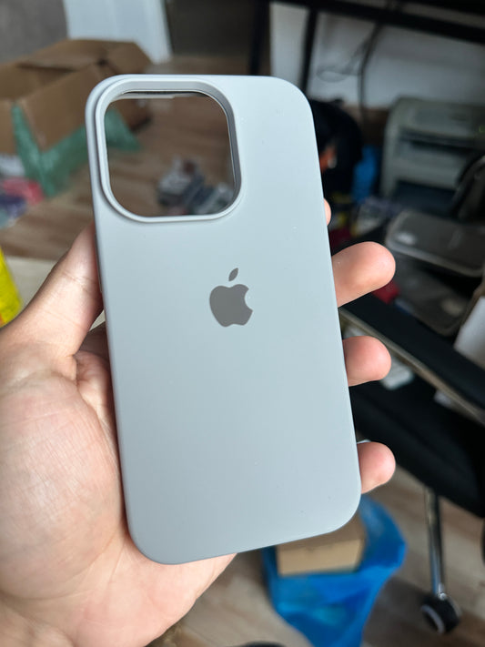 SILICONE CASE IPHONE 15 PRO GRIS