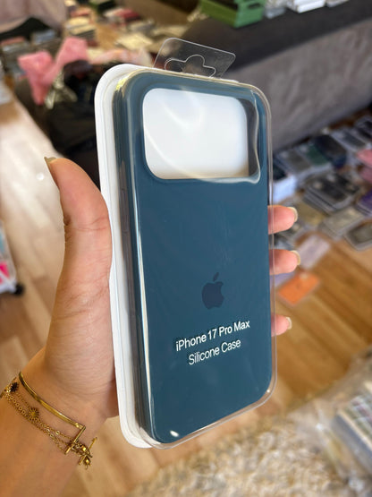Silicone Case IPHONE 17 PRO MAX