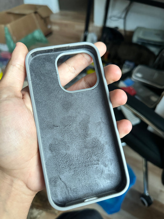 SILICONE CASE IPHONE 15 PRO GRIS