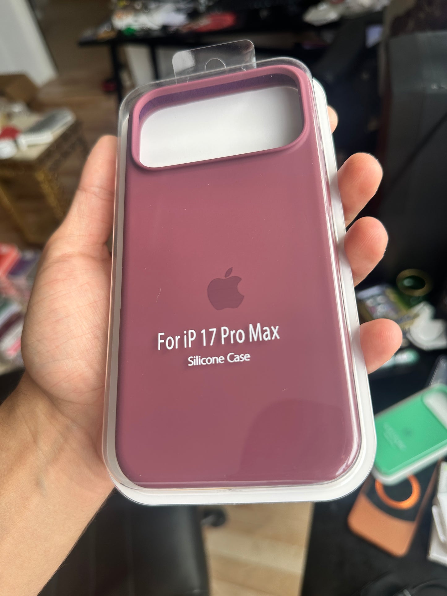 Silicone Case IPHONE 17 PRO
