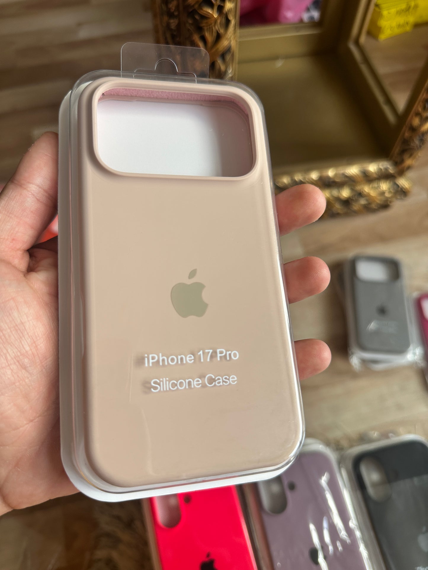 Silicone Case IPHONE 17 PRO