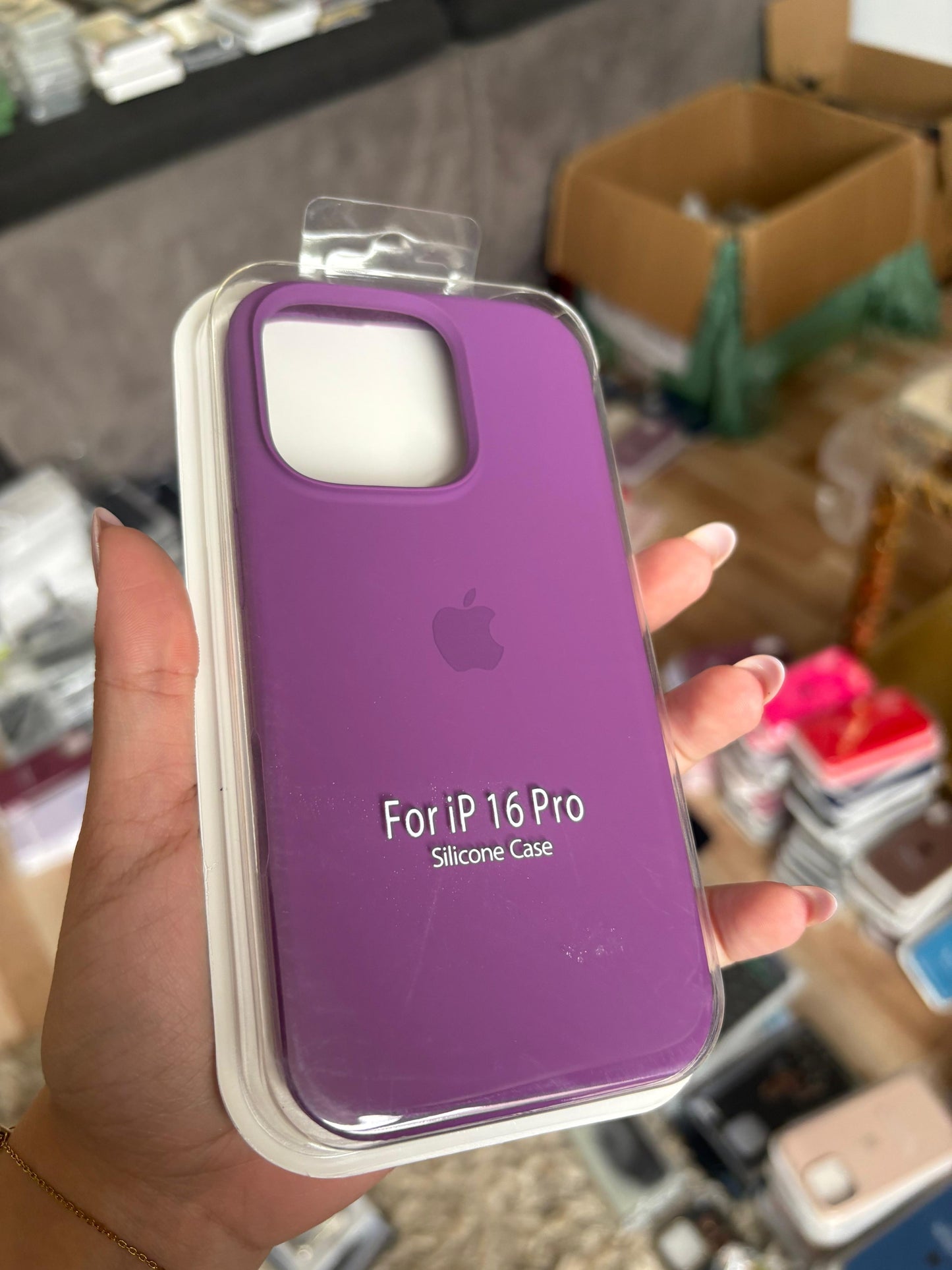 Silicone Case IPHONE 16 PRO