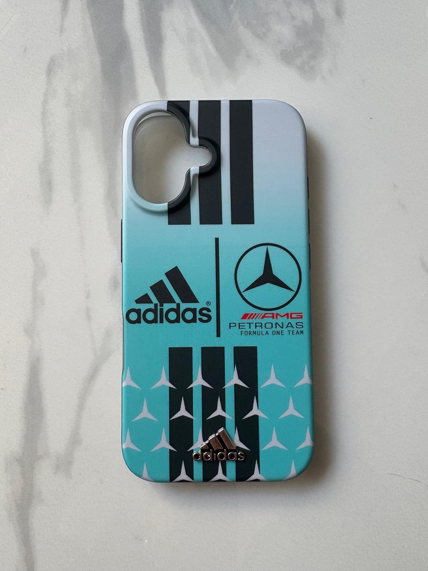 NIKE/ADIDAS IPHONE 16