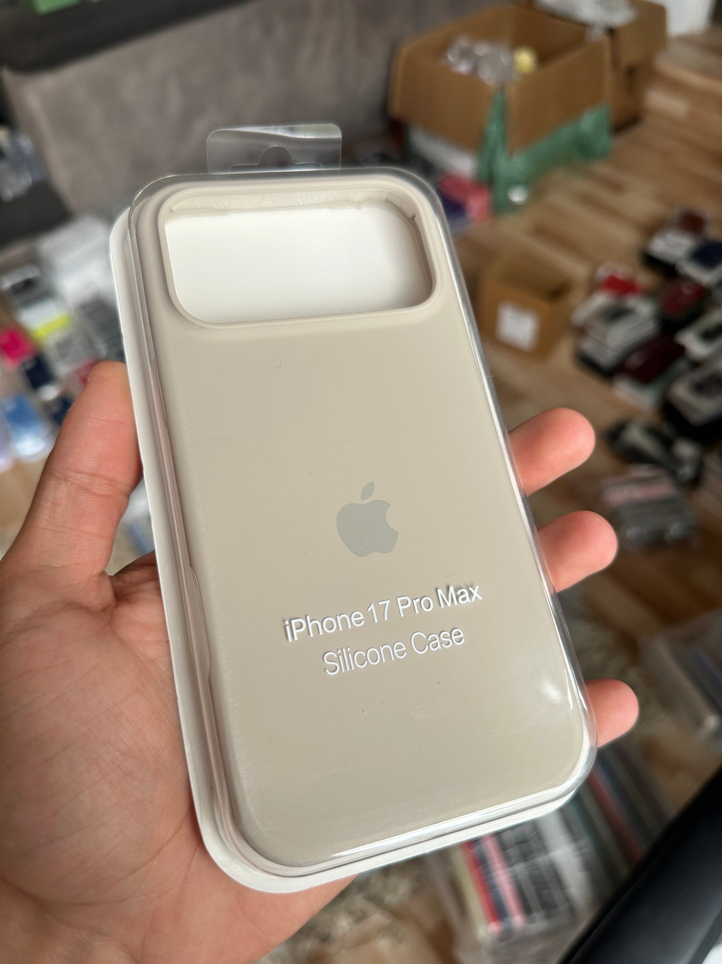 Silicone Case IPHONE 17 PRO MAX