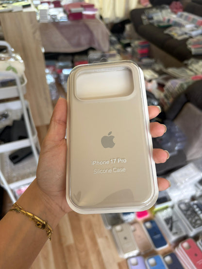 Silicone Case IPHONE 17 PRO