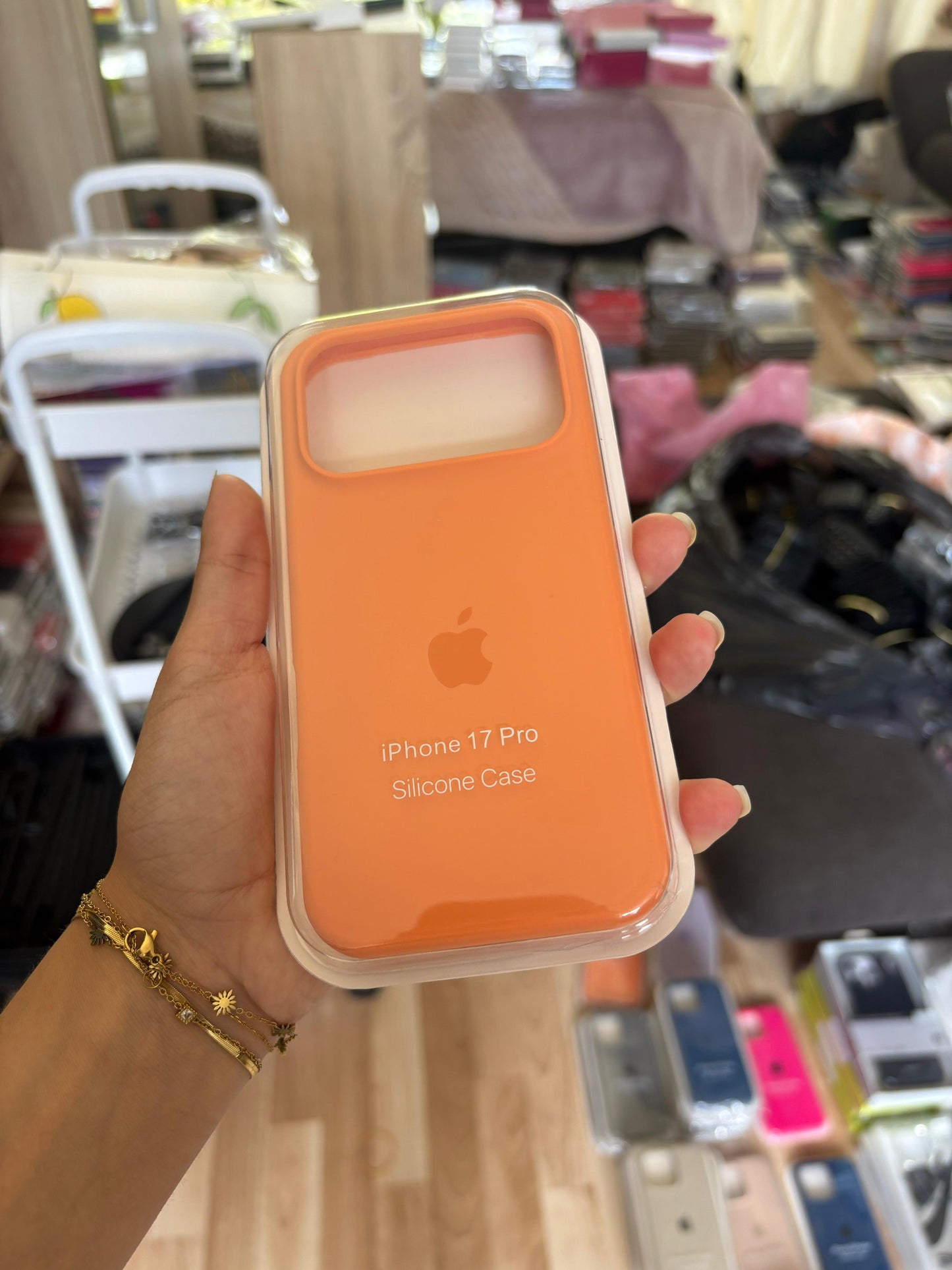 Silicone Case IPHONE 17 PRO