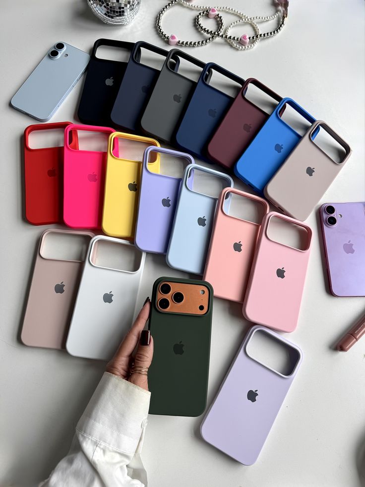 Silicone Case IPHONE 17 PRO